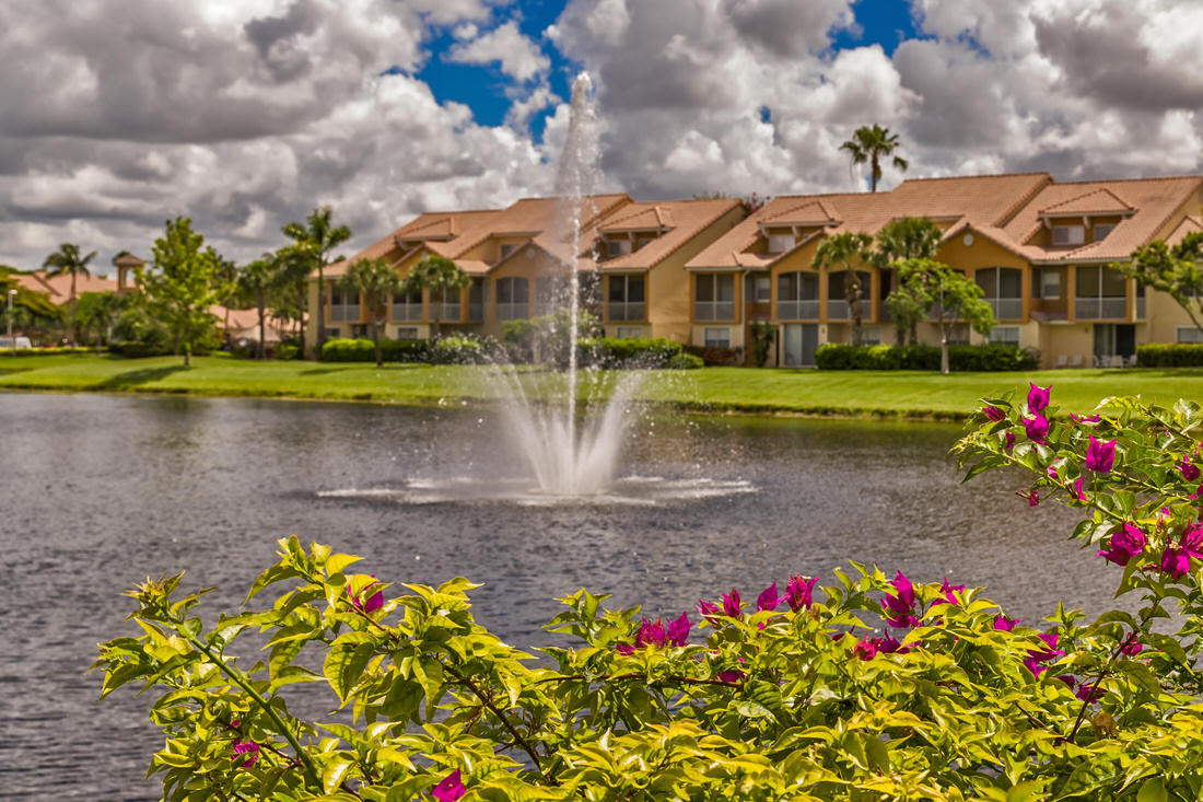 Lincoln Property Company Properties St Tropez At Plantation