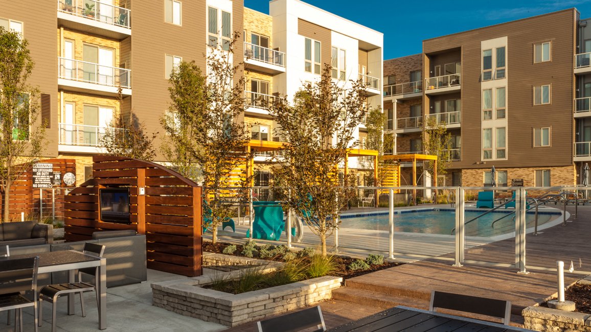 Lincoln Property Company Properties Woodview Apartments Deerfield Il