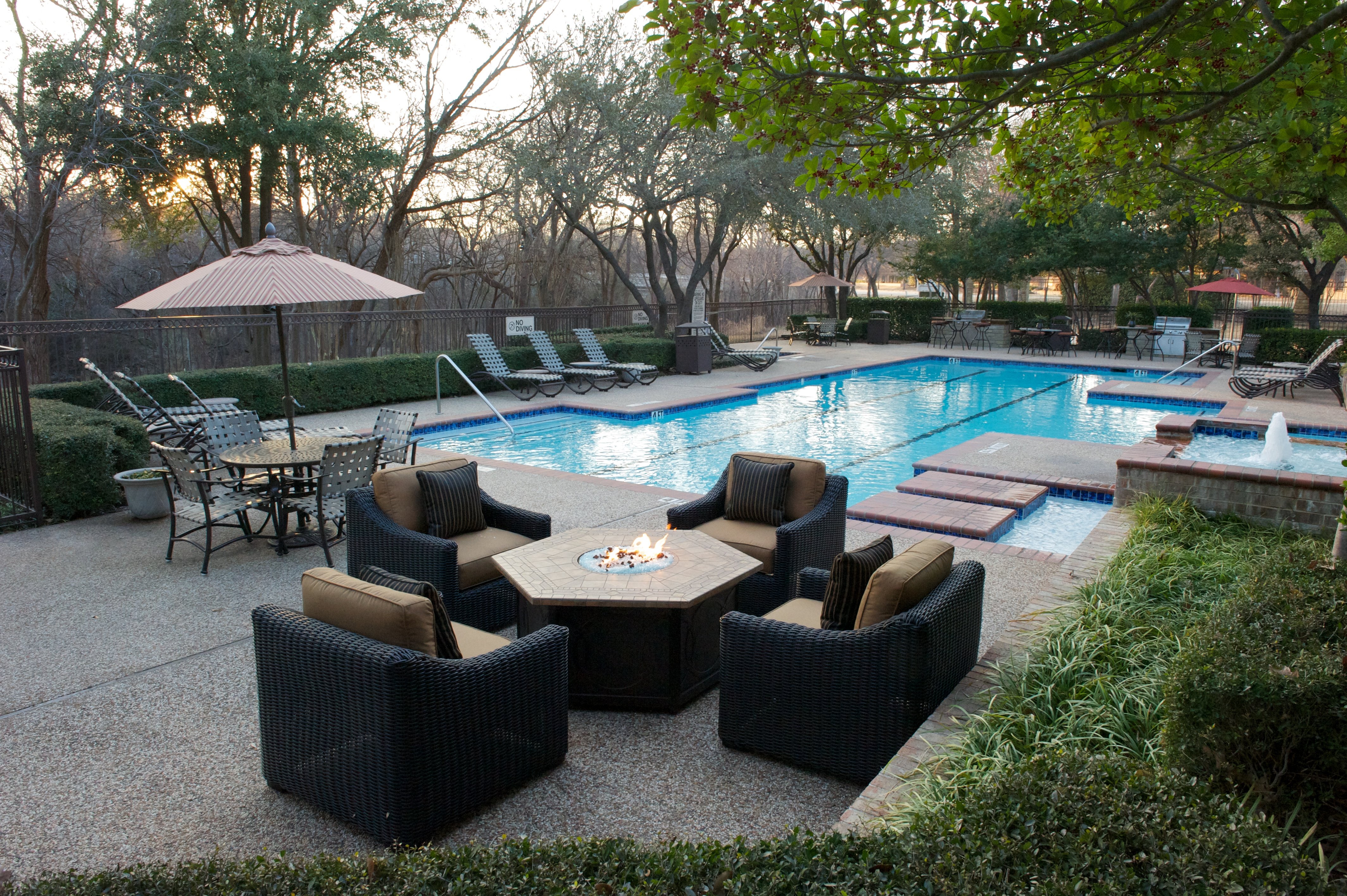 Lincoln Property Company Properties Colonnade At Willow Bend Plano Tx