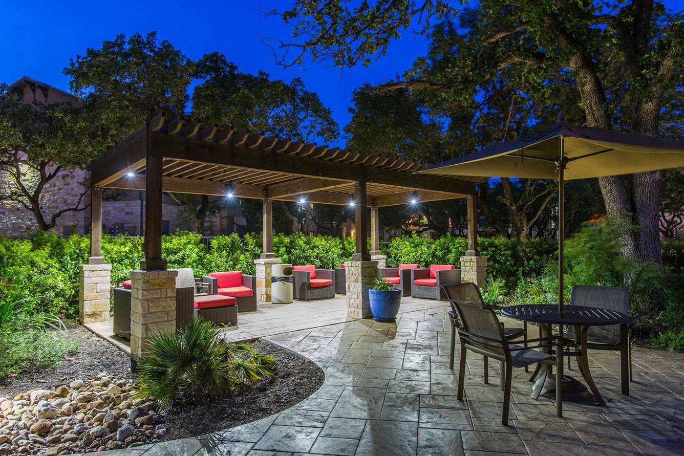 Lincoln Property Company Properties Platinum Shavano Oaks Apartments