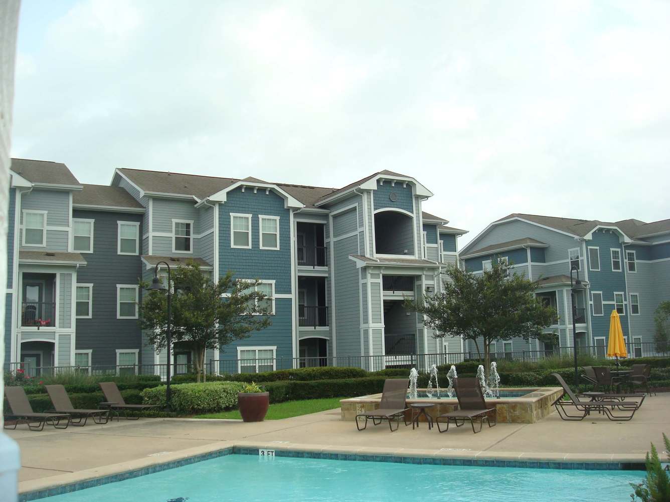 lincoln property company properties cambria cove