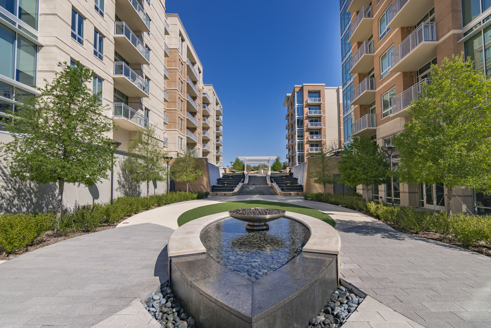 Lincoln Property Company Properties Preston Hollow Village Apartments