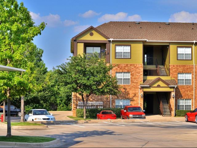 Lincoln Property Company Properties Parkways On