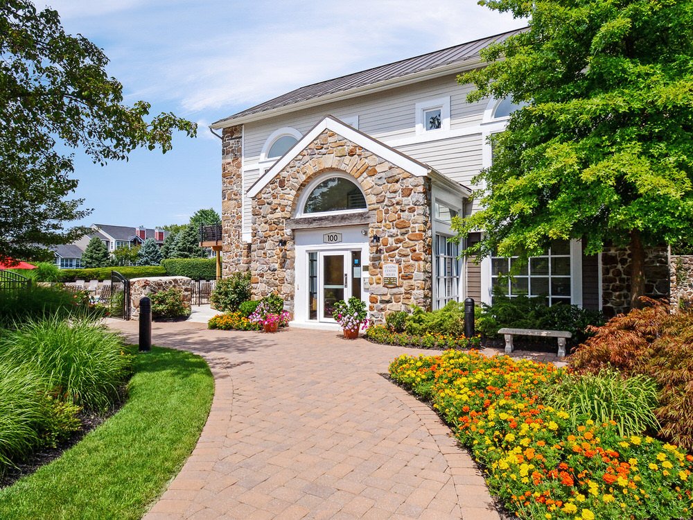 Lincoln Property Company Properties Treetops West