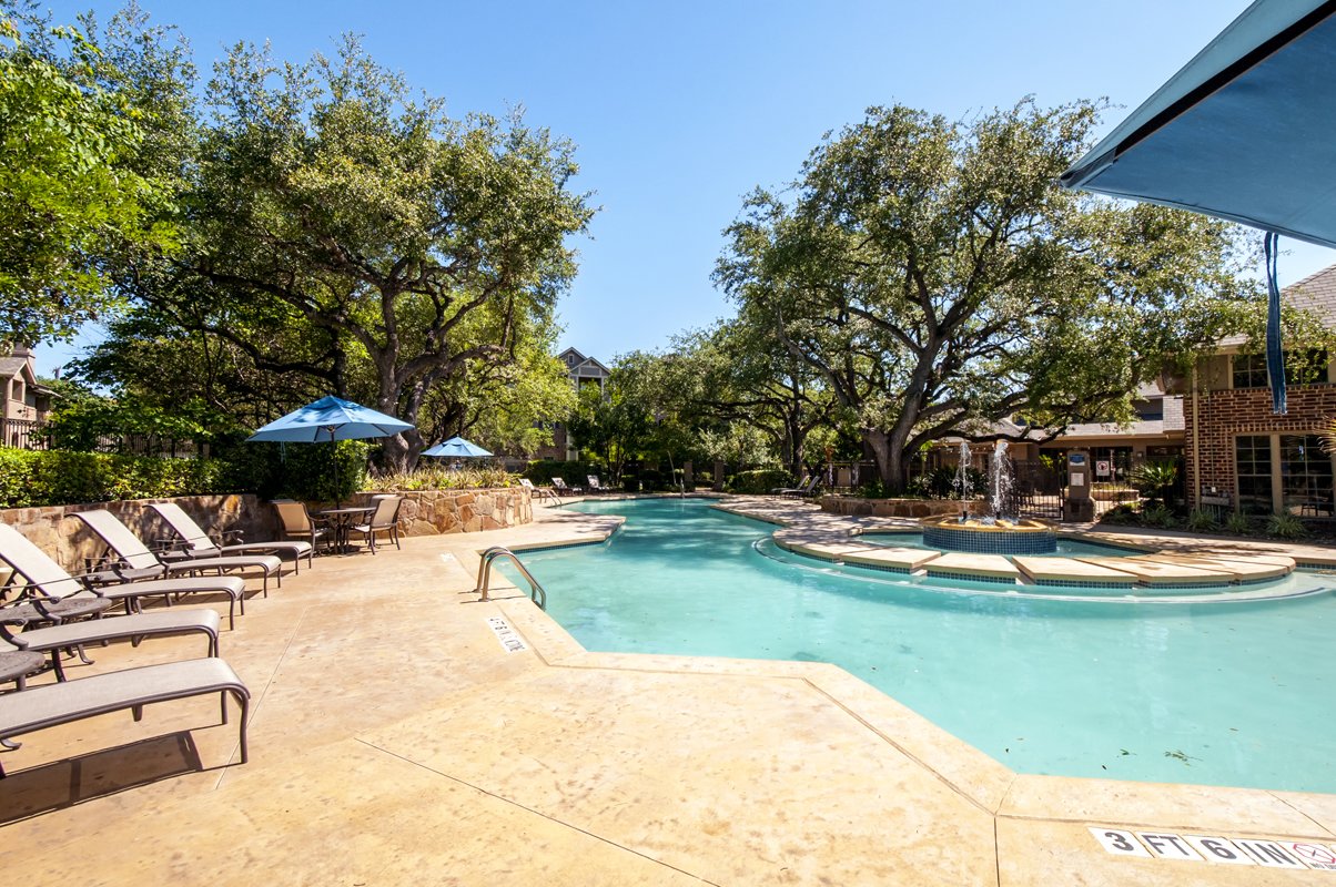 Lincoln Property Company Properties Sonterra Heights San Antonio Texas