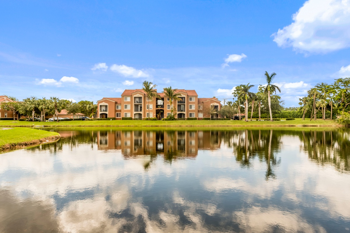 Lincoln Property Company Properties Coral Vista Tamarac Fl