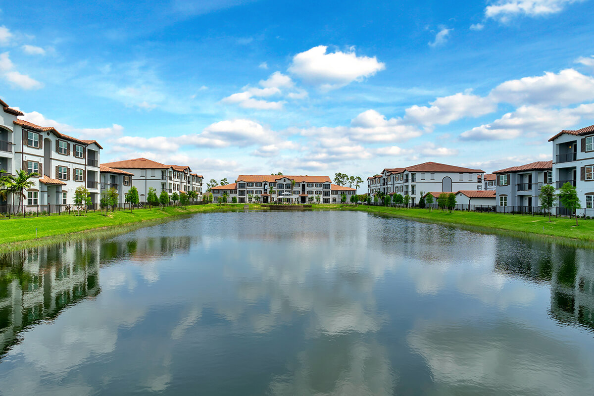 Lincoln Property Company - Properties - Venetian ...