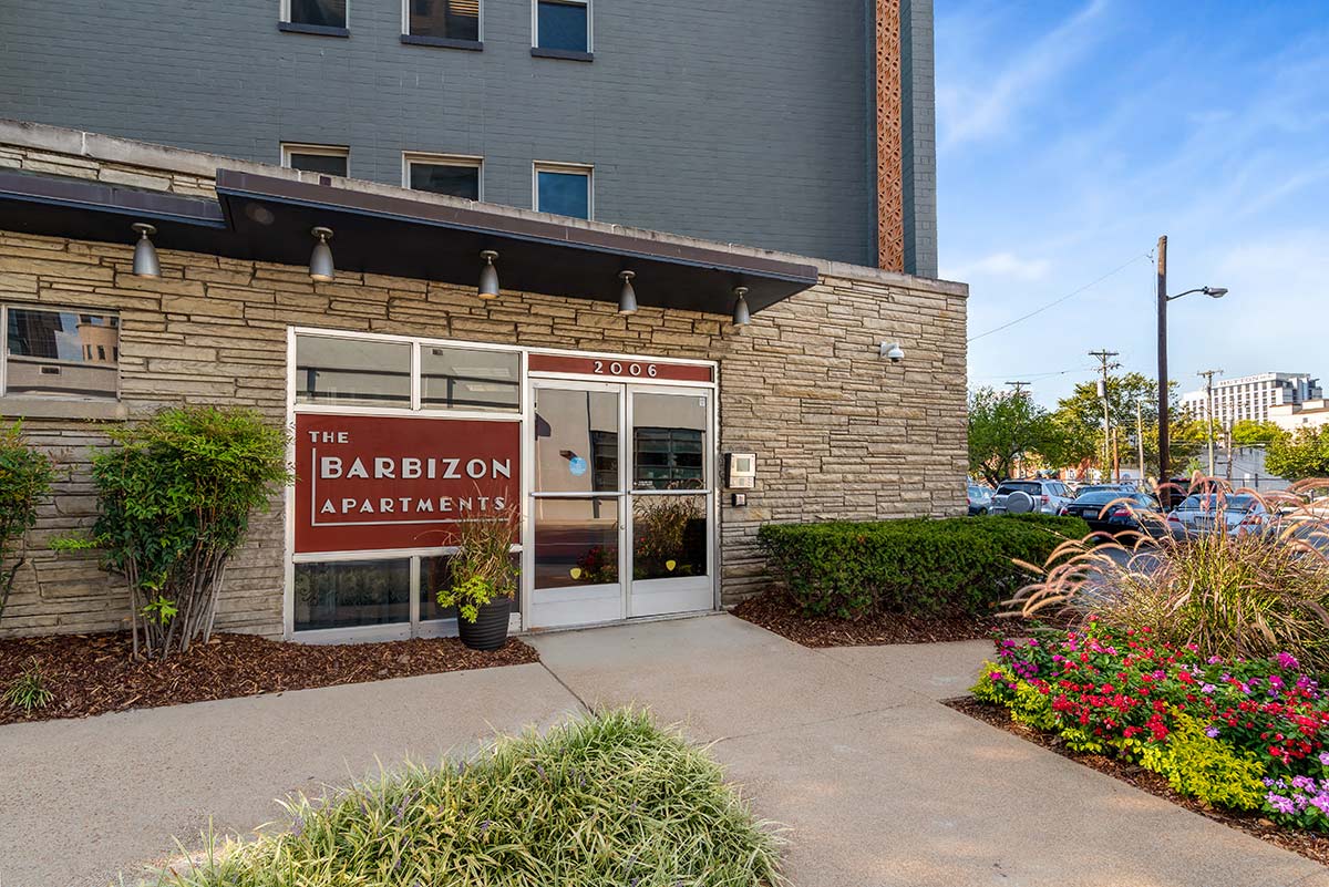 Lincoln Property Company Properties Barbizon