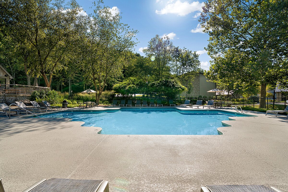 Lincoln Property Company Properties The Lakes Of Bellevue Nashville Tn