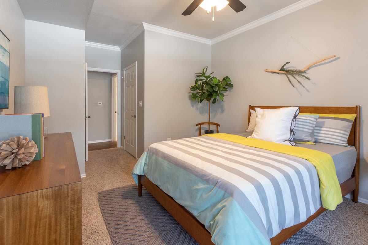 Lincoln Property Company Properties Eastbridge Apartments