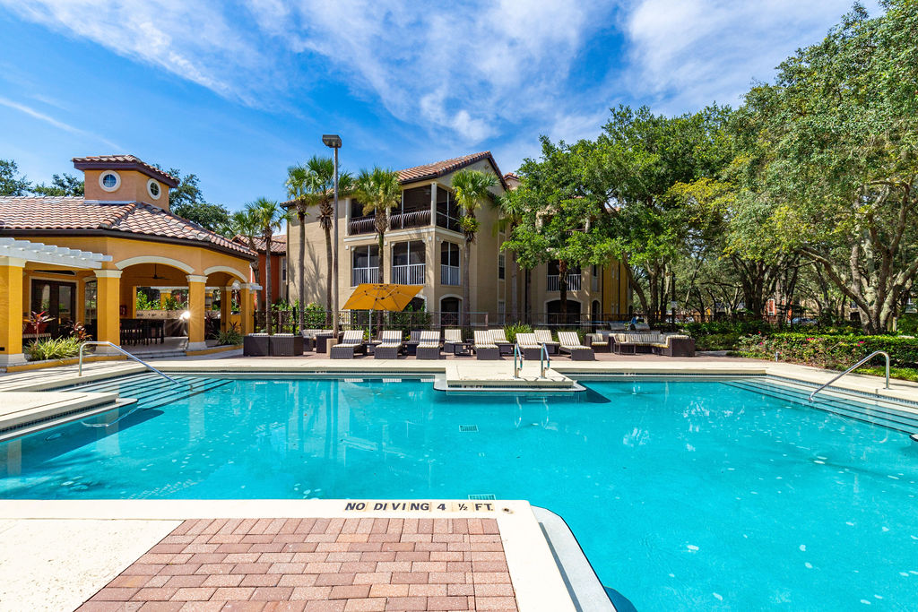 Lincoln Property Company Properties Mezzo Of Tampa Palms Tampa Fl