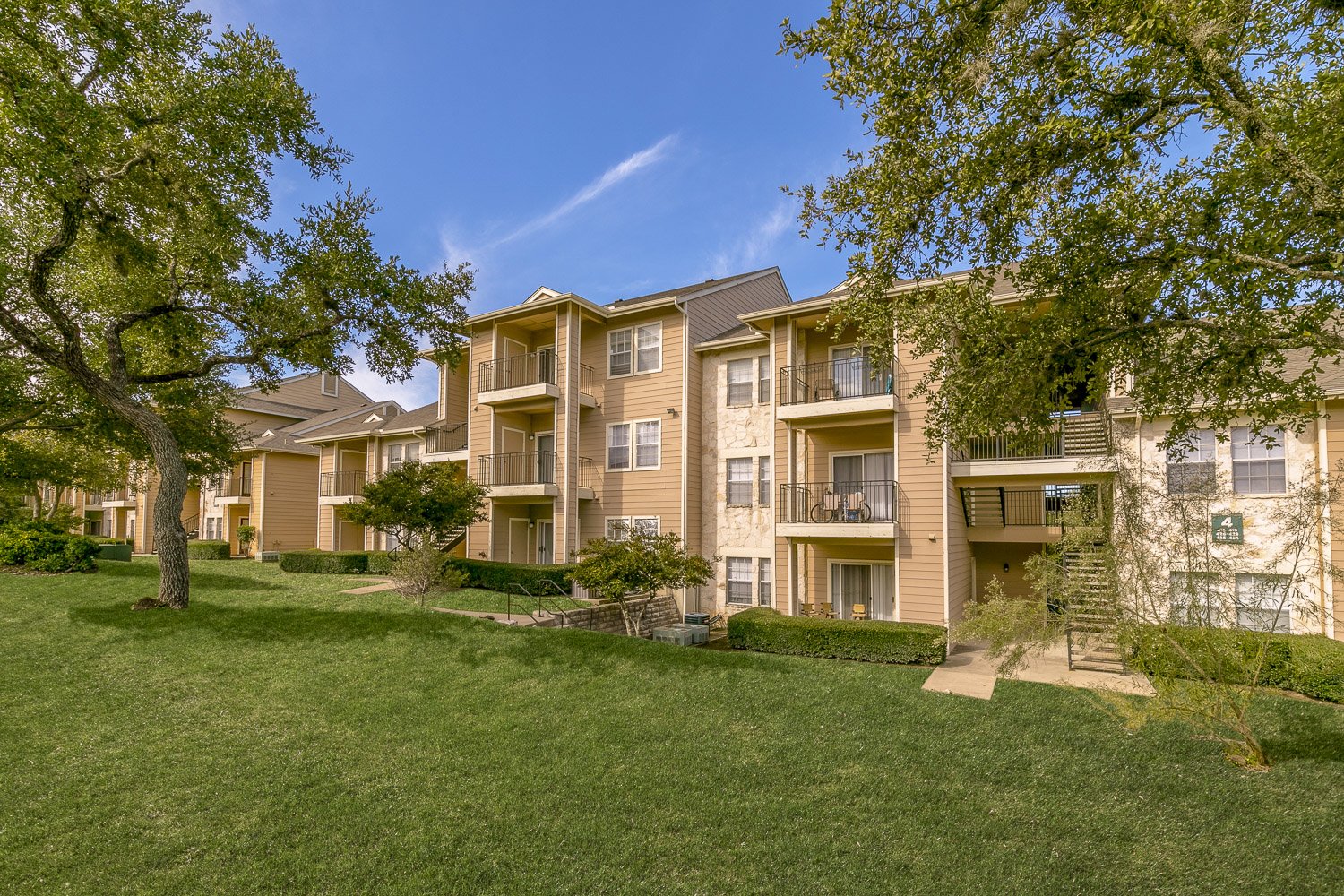 Lincoln Property Company Properties Contigo Westover Hills San